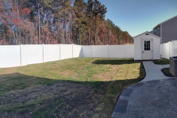 Vinyl Fencing Services Vinyl Fencing Services