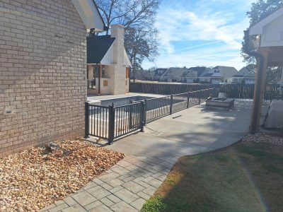Sturdy Aluminum Fence Installation