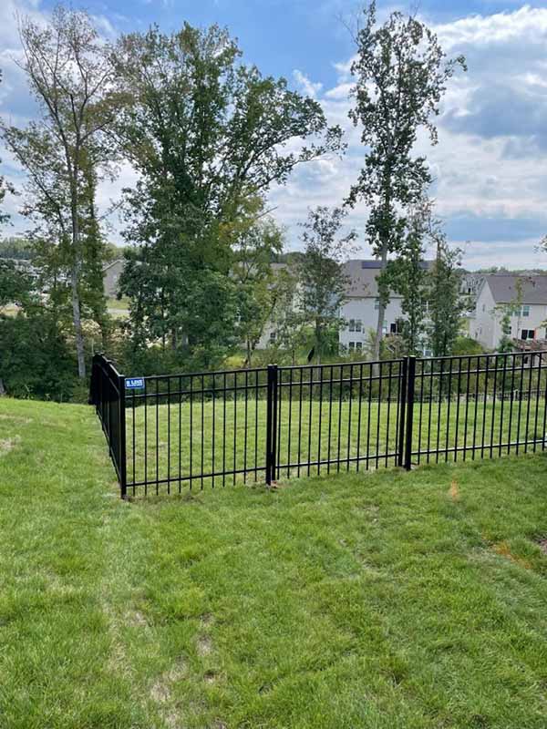 Quality Aluminum Fencing Service